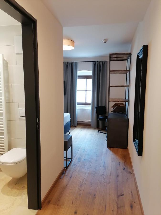 Hotelgasthof Kirchenwirt Schierling Kültér fotó