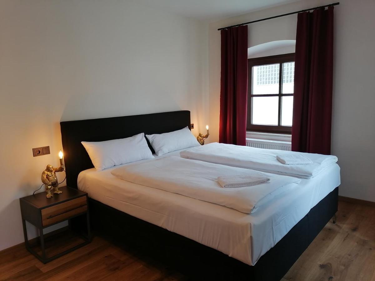 Hotelgasthof Kirchenwirt Schierling Kültér fotó