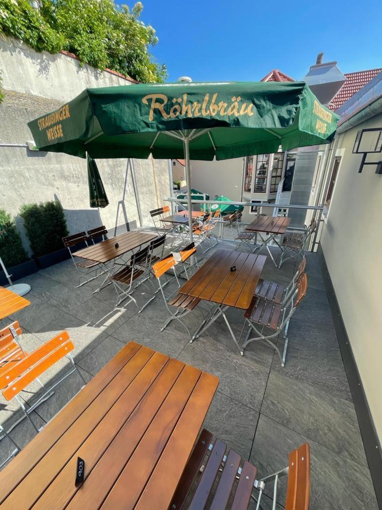 Hotelgasthof Kirchenwirt Schierling Kültér fotó