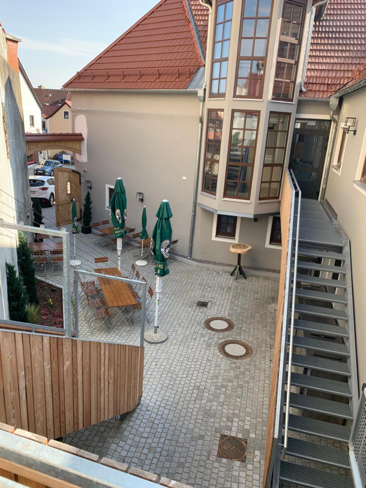 Hotelgasthof Kirchenwirt Schierling Kültér fotó